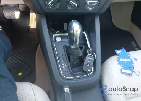 2015 Volkswagen Jetta 1.8T Se из США, поврежденный, VIN 3VWD17AJ9FM254307